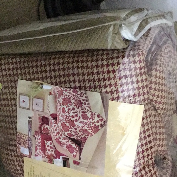 QUALITY! Rose Tree Comforter Set XL King :) - Picture 4 of 7